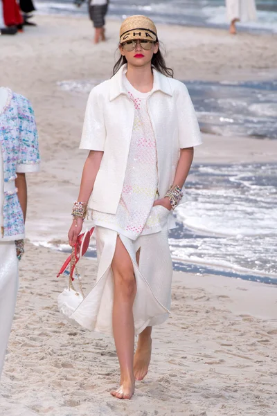 Look 59